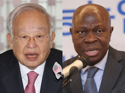 손경식(왼쪽) 한국경영자총협회장과 질베르 웅보 신임 국제노동기구(ILO) 사무총장. 연합뉴스